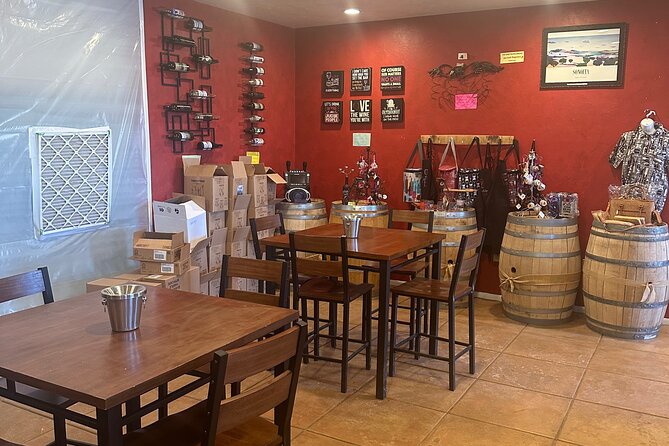 3 Hour Private Bisbee Pub Crawl - Seance room with tarot readings and shops: a fun weird turn