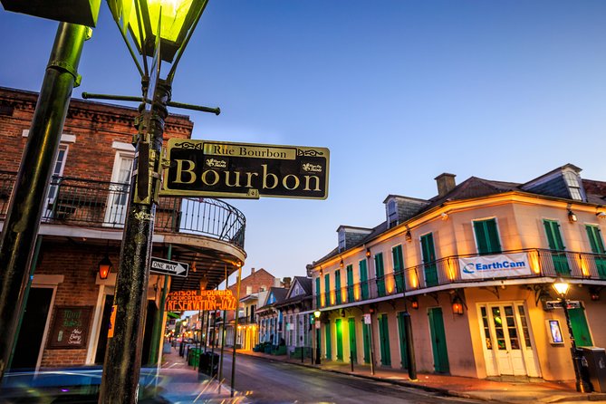 Adults Only Haunted Pub Crawl in New Orleans - Outside the Lalaurie Mansion: You’ll See It, Not Tour It