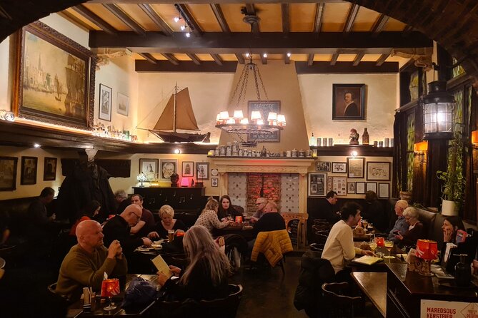 Antwerp Pub Crawl - Bordeauxstraat Near the Mas Museum: Live Performance Bar