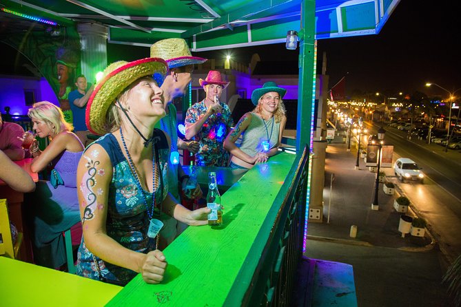 Aruba Happy Hour Party Bus Pub Crawl - The Crowd Factor: Why Your Crew Changes the Night