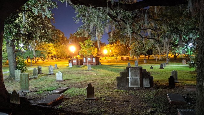 Bad Kitty Haunted Savannah Pub Crawl - Spooky, naughty ghosts - The Ghost Stories: Love Gone Wrong Meets Savannah Lore