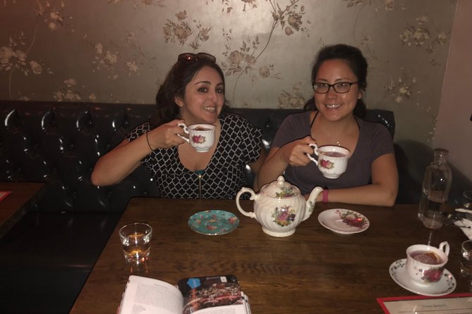 Broadway Prohibition Pub Crawl - Flûte Champagne Bar: wrapping up with a Prohibition-era clue