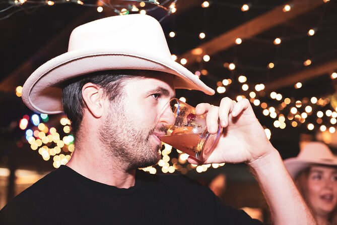 Cowboy Pub Crawl - CowboyHats, LineDancing, Trivia, Drinks, Bulls - Why the Cowboy Pub Crawl fits Nashville’s Broadway