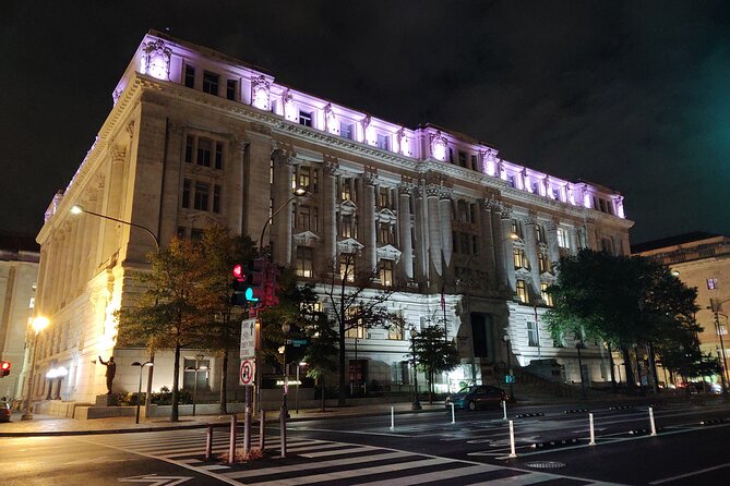 DC Ghosts Boos and Booze Haunted Pub Crawl By US Ghost Adventures - How this 2-hour DC ghost-and-pub route really plays out