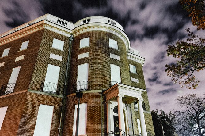 DC Ghosts Boos and Booze Haunted Pub Crawl By US Ghost Adventures - Who this tour suits best