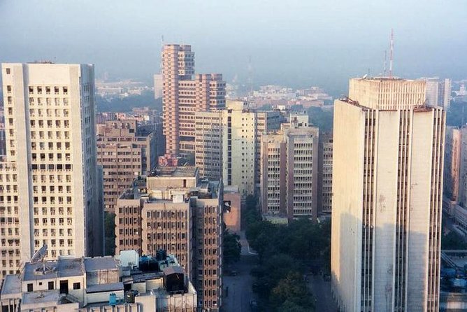 Delhi: Pub Crawl (3 Hours Guided Bar Hopping Tour) - From Connaught Circle to Odeon Social: the crawl’s easy start and finish