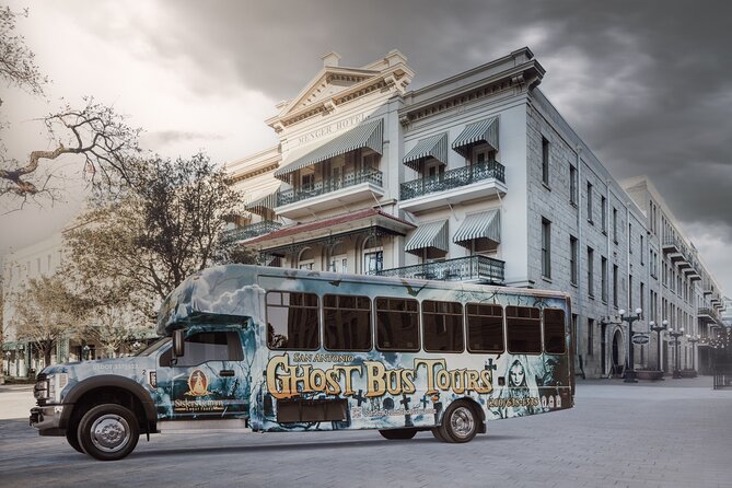 Ghost Bus Pub Crawl - Pace, Comfort, and Group Size: What to Expect on the Ground