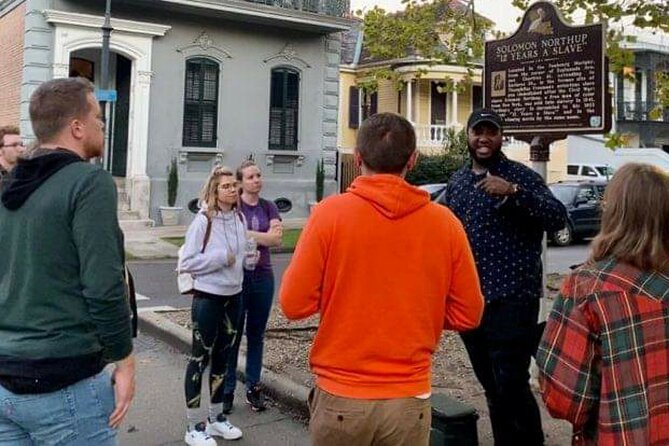 Ghost Tour and Haunted Pub Crawl Party with Free Shot - The First Stop at BMC Balcony Music Club: Free Shot Welcome