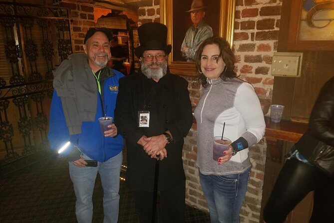 Haunted Savannah Pub Crawl - The haunted history angle: what you’ll hear on the street