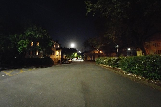 Haunted Savannah Pub Crawl - Guides that people talk about: Gregg, Neil, and Teresa