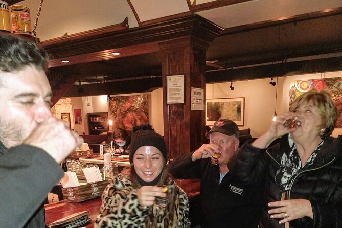 Late Night Savannah Haunted Pub Crawl - Starting at 1790 Inn: the 10:30 pm atmosphere is the point