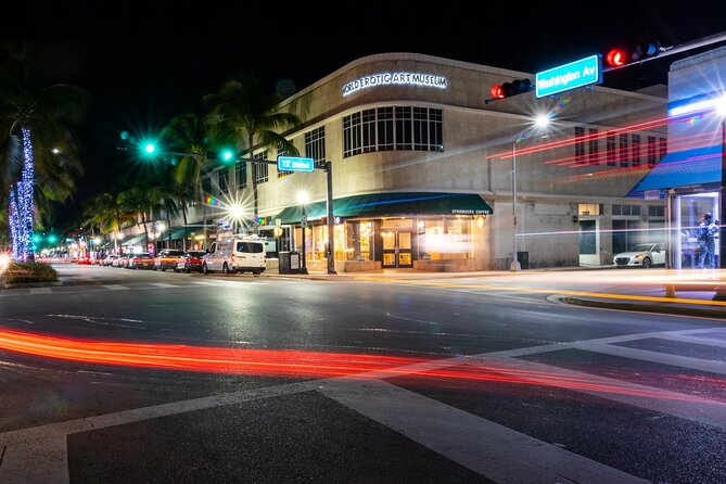 Miami Boos and Booze Haunted Pub Crawl - Lummus Park: the sunshine mask slips for 15 minutes