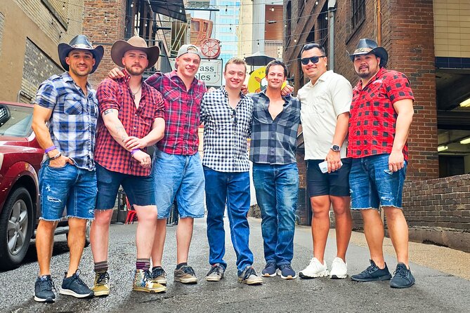 Nashville Drinkers & Thinkers Pub Crawl - The Ryman Auditorium story: a music question you’ll hear for real