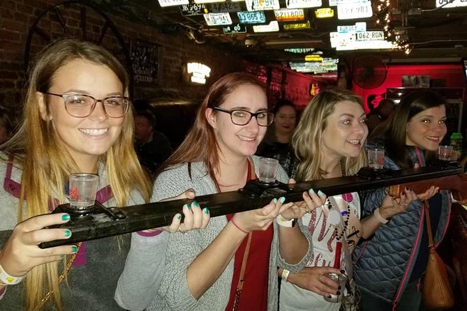 Nashville's Honky-Tonk Walking Sightseeing Pub Crawl - The pace: how a 3-hour crawl stays fun instead of frantic