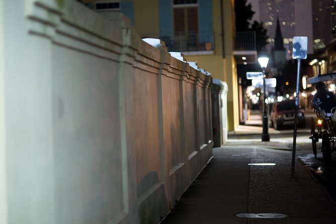 New Orleans Ghosts Boos and Booze Haunted Pub Crawl - Price and value: what $36 really buys