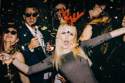 New Year's Eve Pub Crawl in Prague, end at KarLovy Lazne - Meeting at Týnská and ending at Karlovy Lazne: the route logic