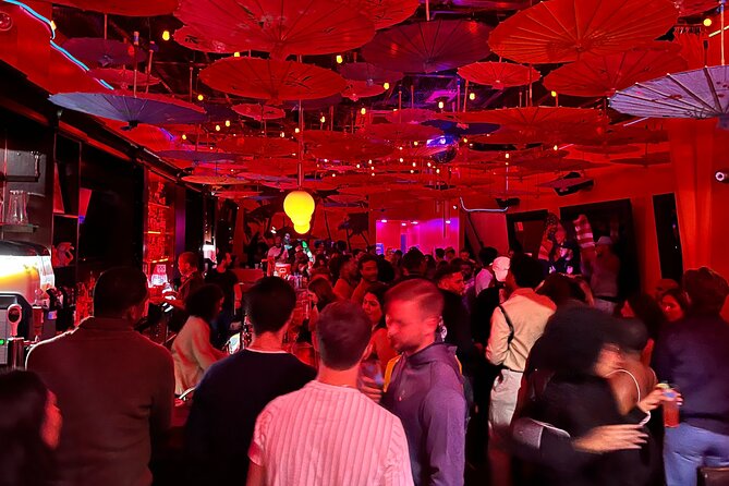 NYC Nightlife Crawl: Bars, Clubs & VIP Entry - Bar-to-club hopping: shots, games, DJs, and dancing