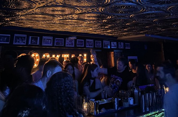NYC Pub Crawl Tour - Stop 1: East Village pubs and bars to get your footing