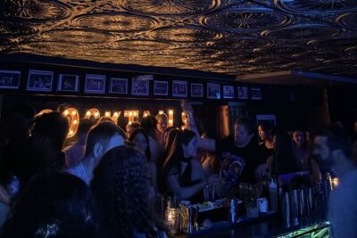 NYC Pub Crawl Tour - Starting at 61 Rivington St at 9:00 pm