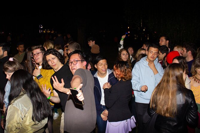 Paris: The Original Pub Crawl + Free Shots + VIP Club Entry - Drink Rules and IDs: The Practical Stuff That Can Matter