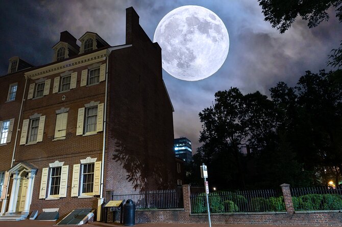 Philly Ghosts Boos and Booze Haunted Pub Crawl - Stop 1: Independence Beer Garden and the patriot who might brush by