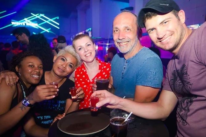 Phuket Guided Pub Crawl - Bar stop #2 and #3: games, group energy, and 60–90 minute hang time