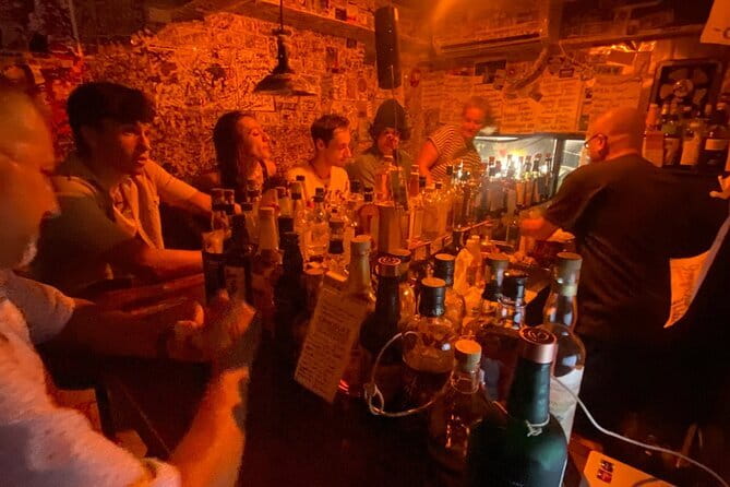 [Private]Shinjuku Golden Gai Bar Hopping w/ Japanese Local Guide - Guide quality is part of the product (and it can vary)