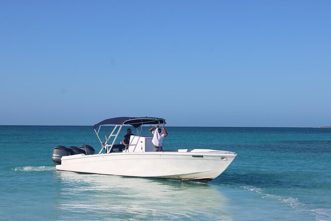 Private speed boat beach and bar hopping visiting Rose island - From “sand play” for kids to “real downtime” for adults