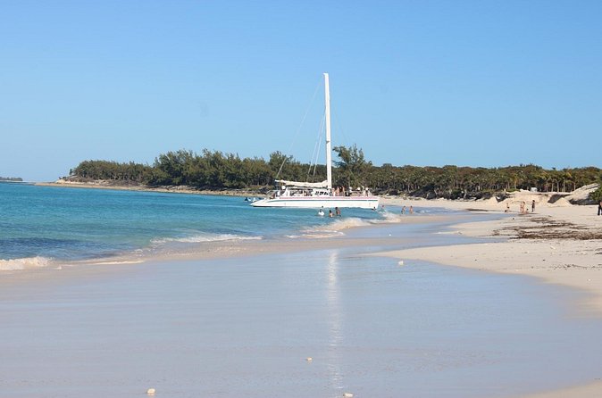 Private speed boat beach and bar hopping visiting Rose island - Weather and the sea: planning for a comfortable day