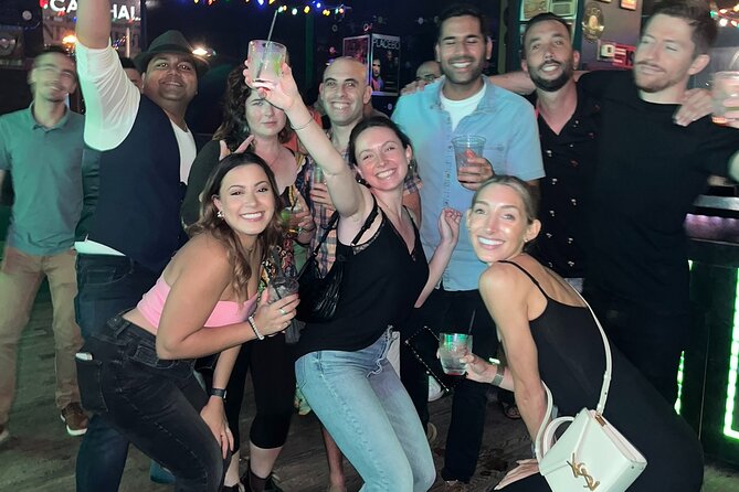 Pub Crawl Toronto - A 9pm Start and a 5-Hour Social Sprint