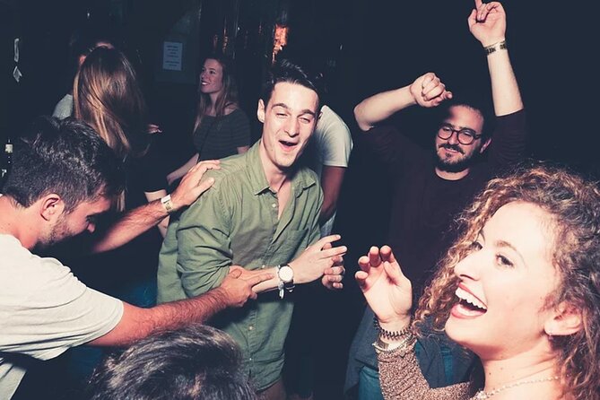 Pub Crawl Tour in Valencia - Stop 3 at Placa del Tossal: where the music can make the difference