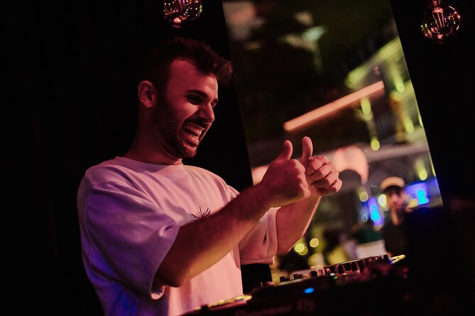 Pub Crawl Valencia | The Biggest | Club Entry Included - Drinking games and meeting people: fun, but manage your expectations
