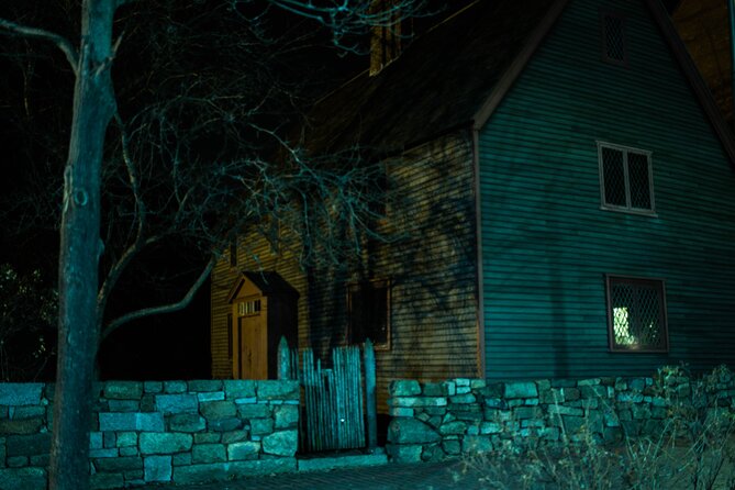 Salem Booze and Brews Haunted Pub Crawl by US Ghost Adventures - Price and value: the $36 ticket is for stories and structure