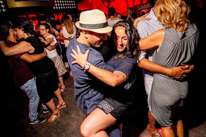 Salsa Dance Class and Nightlife Tour in San Juan - Small Group Size: Why It Feels Personal (Even With Beginners)