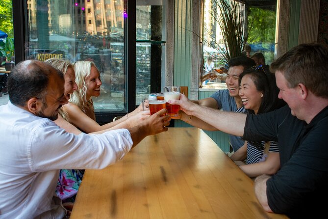 San Diego Small-Group Gaslamp History Tour Pub Crawl - Gaslamp Quarter as your nightlife classroom