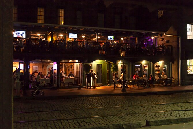 Savannah Midnight in the Garden Pub Crawl - Reynolds Square to Mercer-Williams: How the Timing Works