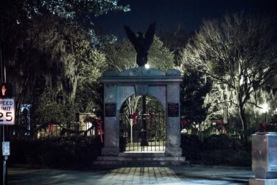 Savannah Terrors Spirits & Spirits Haunted Pub Crawl - Price and Logistics: Is $36 a Good Deal?