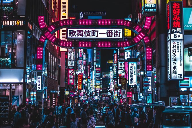 Shinjuku Golden-gai and Kabuki-cho Bar Hopping with Master Guide - Golden-gai: micro-bars, creative corners, and why your guide matters