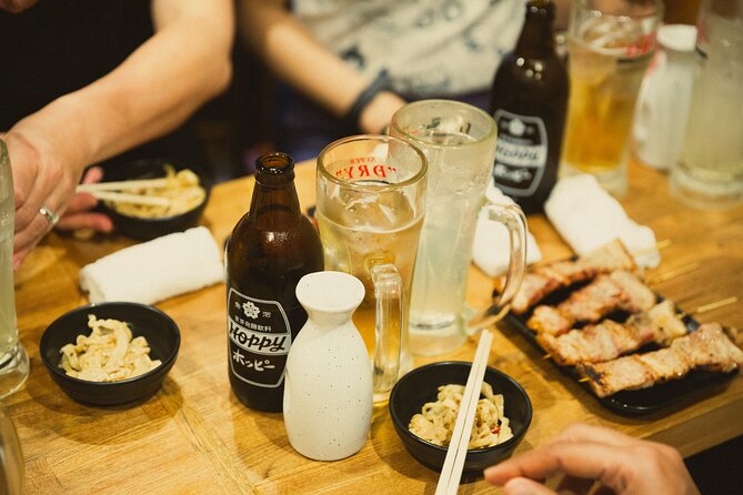 Shinjuku Izakaya and Golden Gai Bar Hopping Tour - Guides and the small-group feel: why your night usually runs smoother