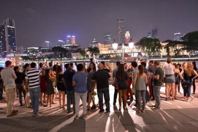Singapore Pub Crawl - Entering The Night at Mogambo: meeting point and first-impression