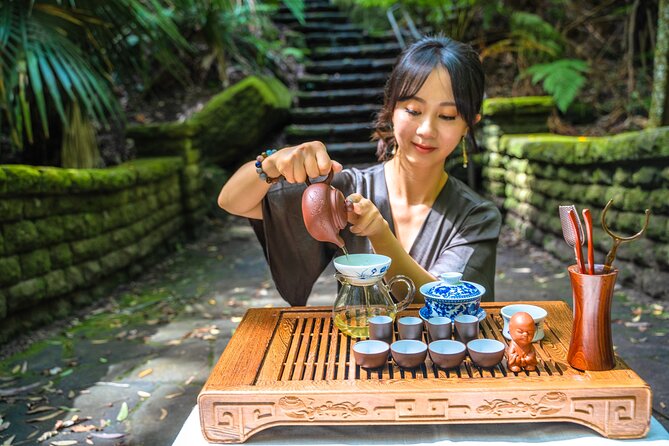 Sydney's Secret Bars Nightlife Tour - Friday Chinatown route and night markets: street-food mood