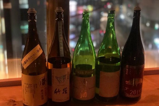 Tokyo Bar Hopping Tour in Shinjuku (All-You-Can-Drink + Dinner) - Stop 2: Kabukicho izakaya for louder, bigger momentum