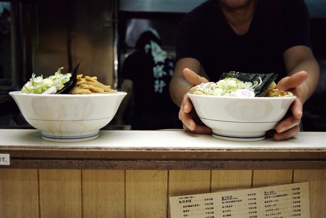 Tokyo Bar Hopping Tour in Shinjuku (All-You-Can-Drink + Dinner) - Where to meet, and what to do before you show up
