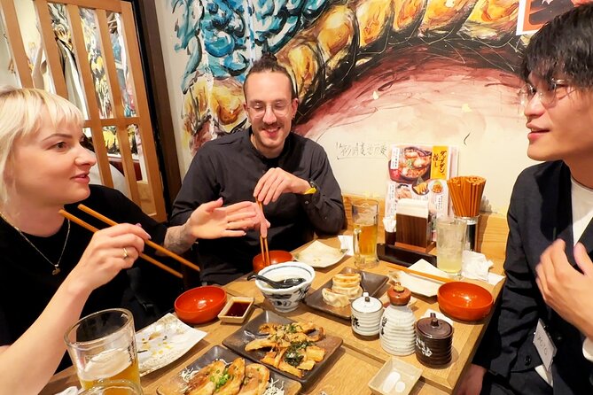 Tokyo: Shinjuku Bar Hopping & Night Walking Tour - The guide factor: staying safe and getting the orders right