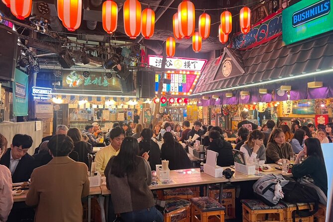Tokyo: Shinjuku Food Tour Highlights (Best Eats) - Stop 2: Golden Gai in Kabukicho, Tiny Bars With Real Rules