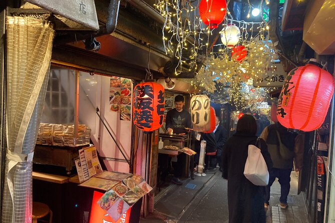Tokyo Shinjuku Japanese Local Bar Hopping and Food Tour - Kabukicho: Eating and Drinking in Japan’s Adult Entertainment Quarter