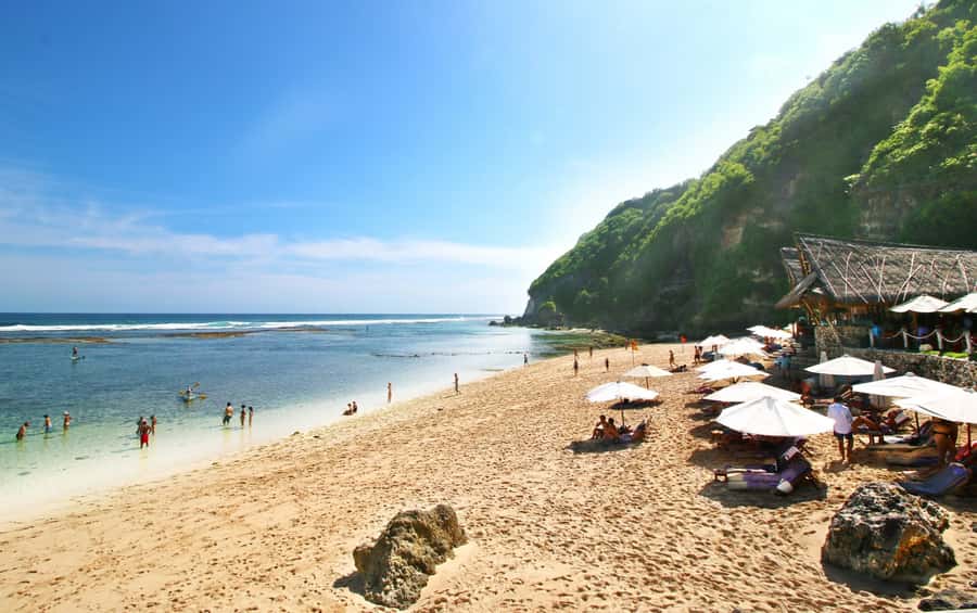 Uluwatu: Beach Club and Cliffside Private Bar Hopping Tour - Uluwatu beach club hopping: what you’re really paying for