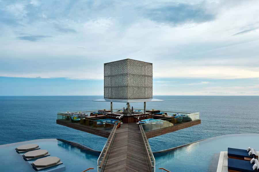 Uluwatu: Beach Club and Cliffside Private Bar Hopping Tour - Fortune-telling in Uluwatu: a pause that can change your outlook