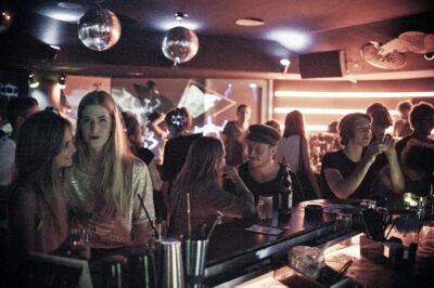 Vienna: City Center Pub Crawl - The 3 Stops: How the Night’s Vibe Changes on Purpose