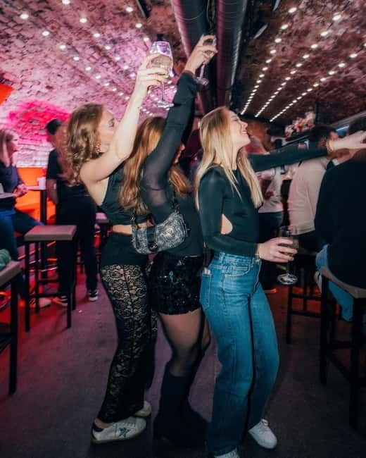 Vienna: Guided Pub Crawl with Club Entry - Free shots and drink deals: what you’re really paying for